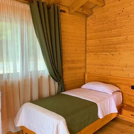 Wooden House 3* Canaj