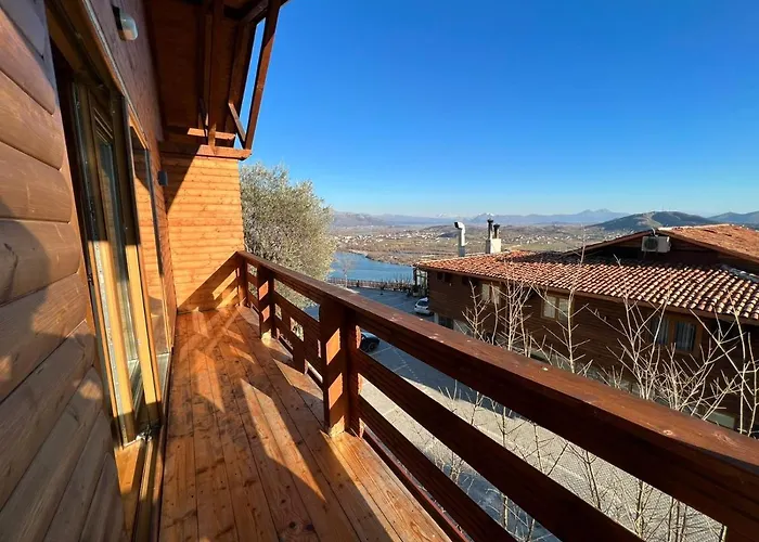 Wooden House Canaj