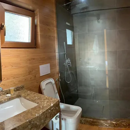 Hotel Wooden House Canaj