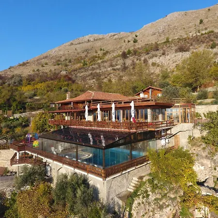 Wooden House Canaj