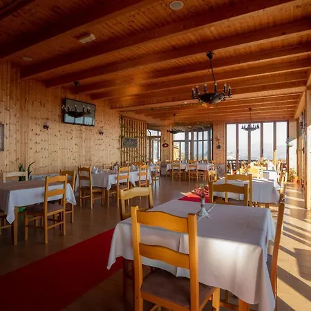 Wooden House 3*