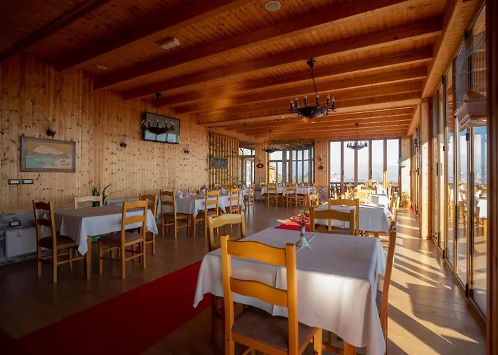 Wooden House 3*